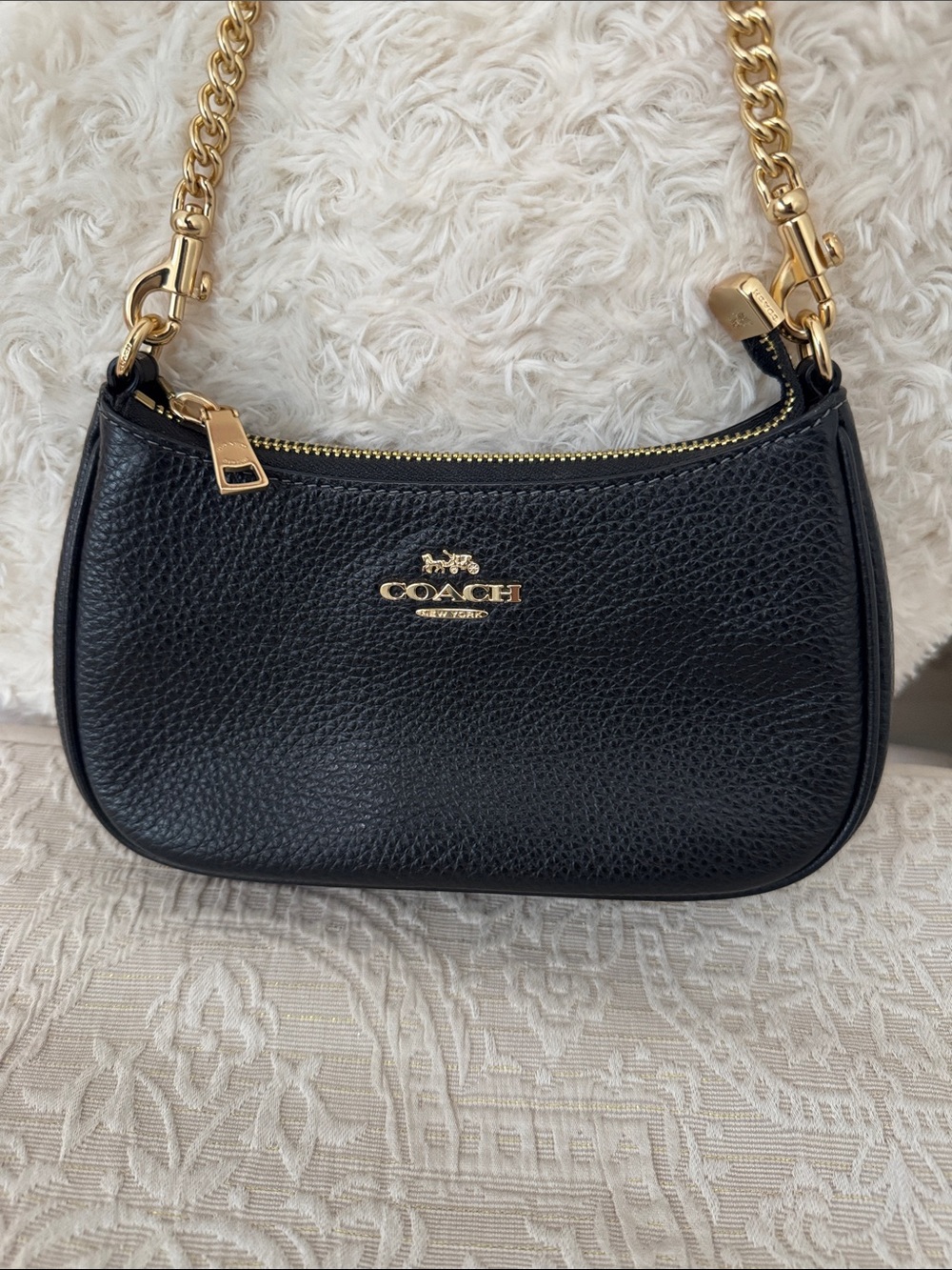 AUTHENTIC Coach Black Teri